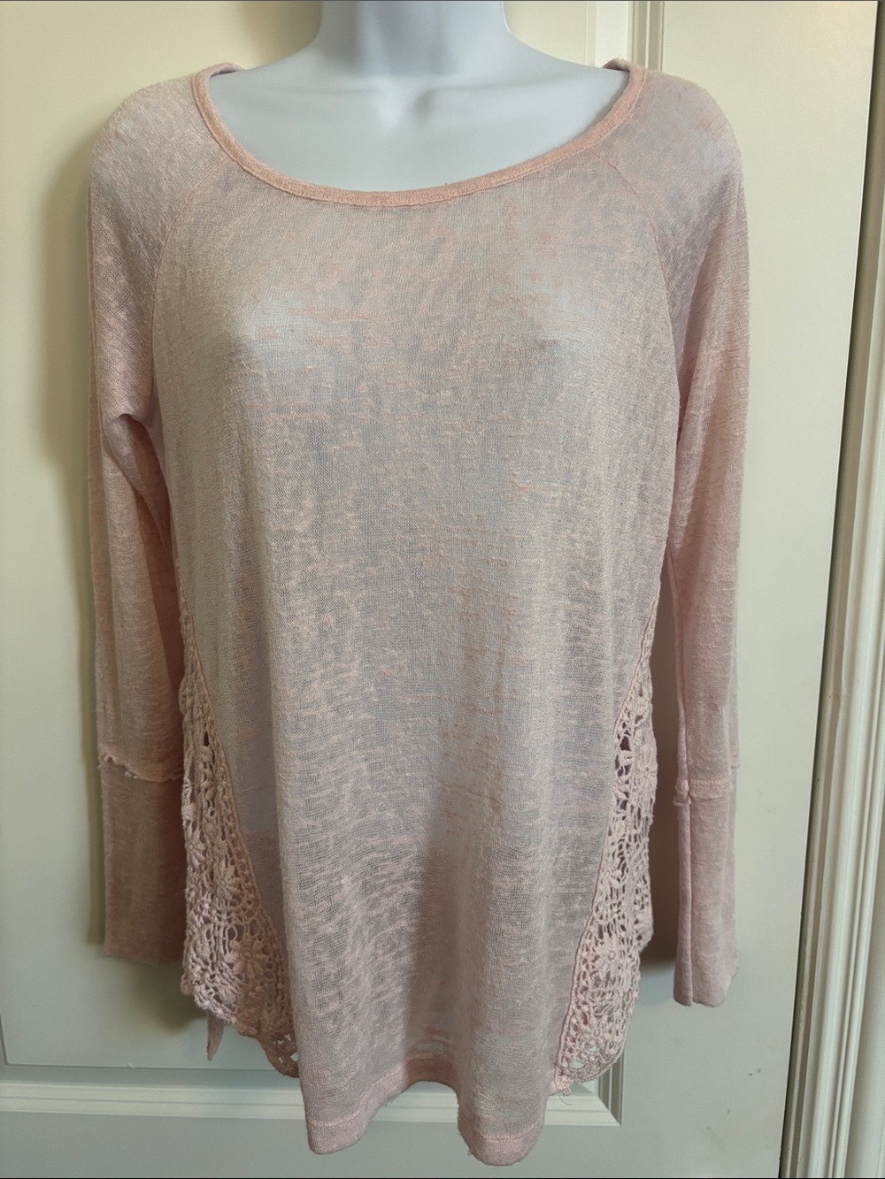 Eyelash Couture Light Pink Crochet-Side Long Sleeve Women's Top S (#52T)